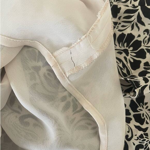 Club Monaco Silk Dress 4 Black White Whimsical Floral Fairy Boho Cottagecore‎ - Picture 9 of 12